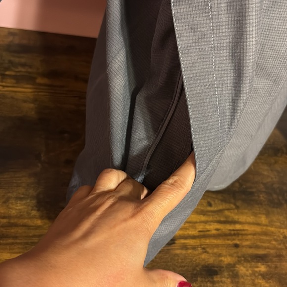 The North Face Men's Gray Hooded Jacket - Picture 4 of 11